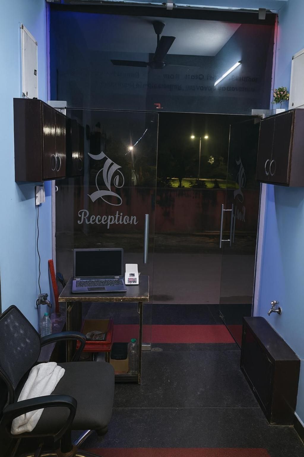 Shared lounge/TV area