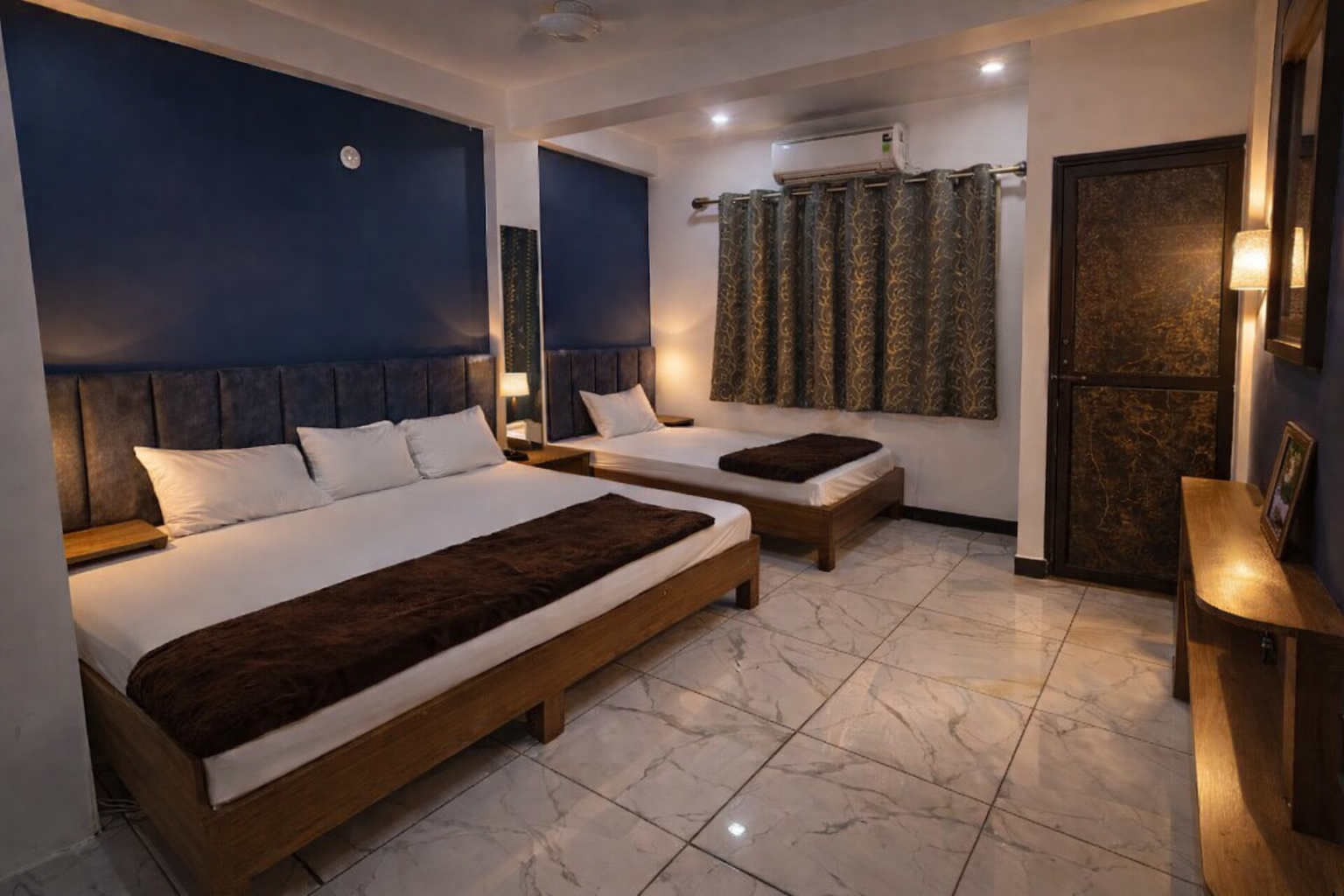 Hotel Rukhmani Residency Family Room 3