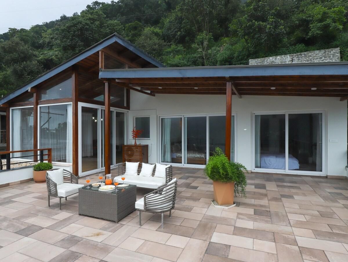 ELIVAAS 2 BHK With Lake View -Antarmann Casa Ember
