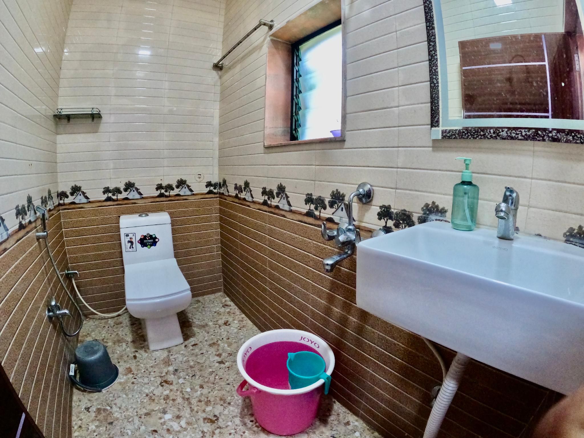 Golden bliss Resort and Pool Twin 3