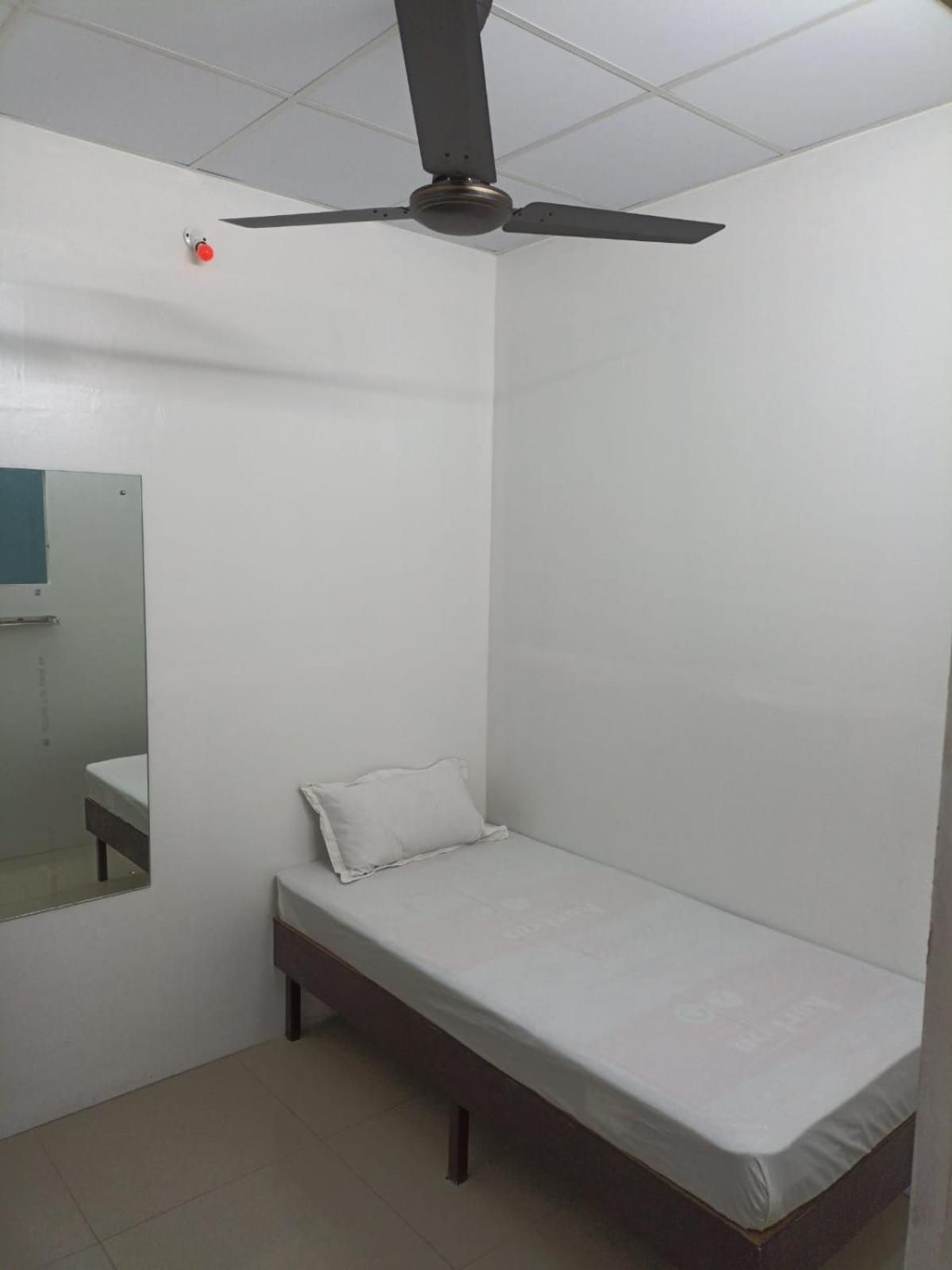 Single Room with Shared Bathroom