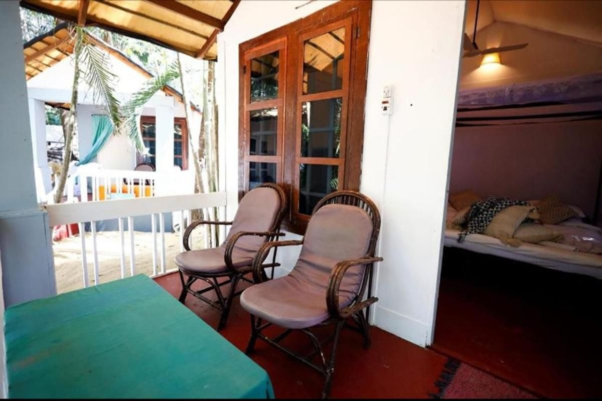 Temple Garden Mini Room 2