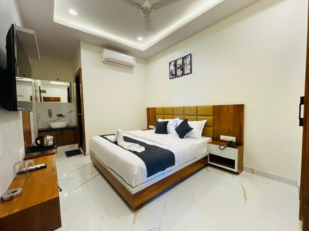 Hotel Paradise inn Deluxe Family Room 2