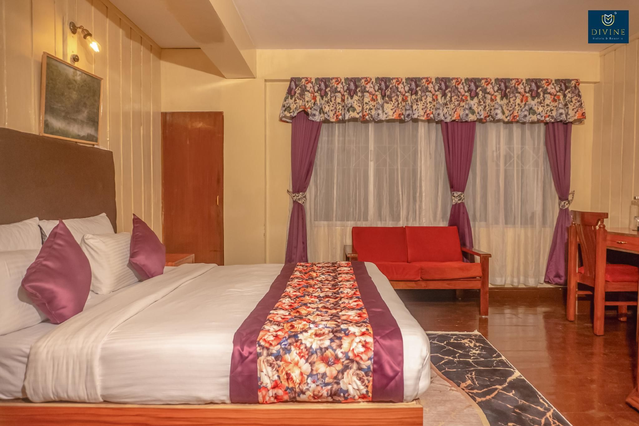 Divine  Himalayan Resort, Walking Distance from Mall Road Darjeeling Deluxe Room 2
