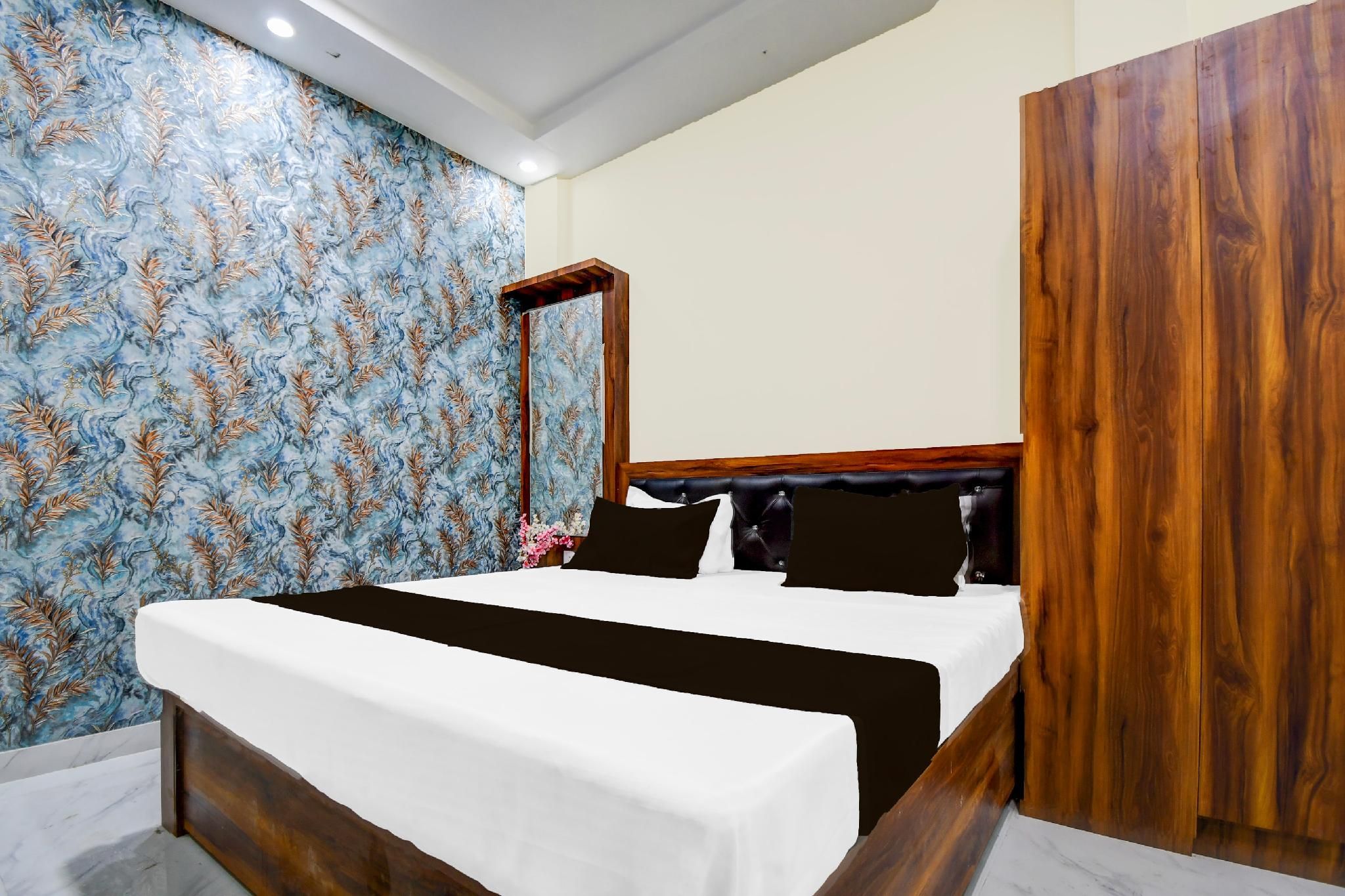 Super Hotel O The Kesar Inn Classic Double or Twin