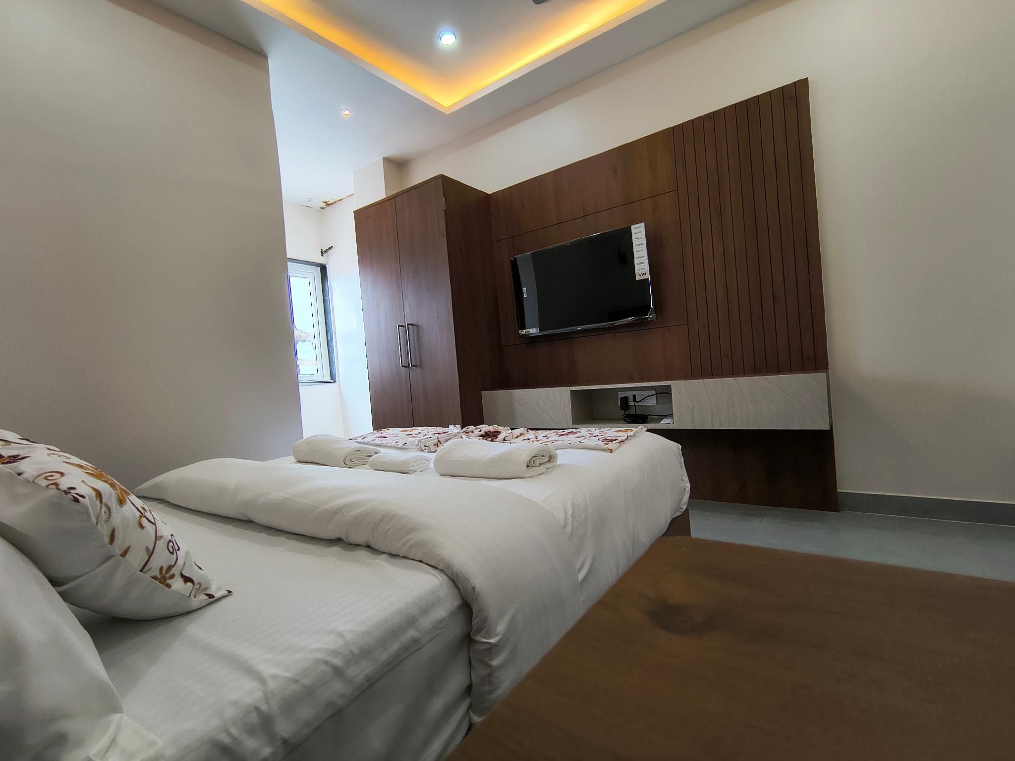 Kynjing Suites Deluxe Double or Twin 2