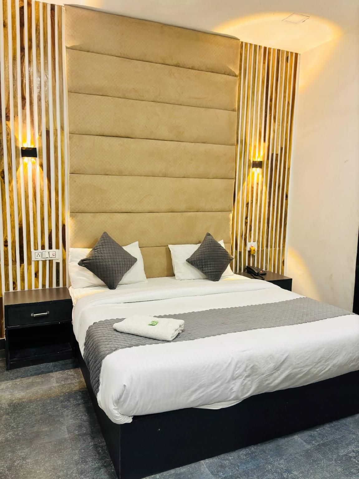 Deluxe Double or Twin