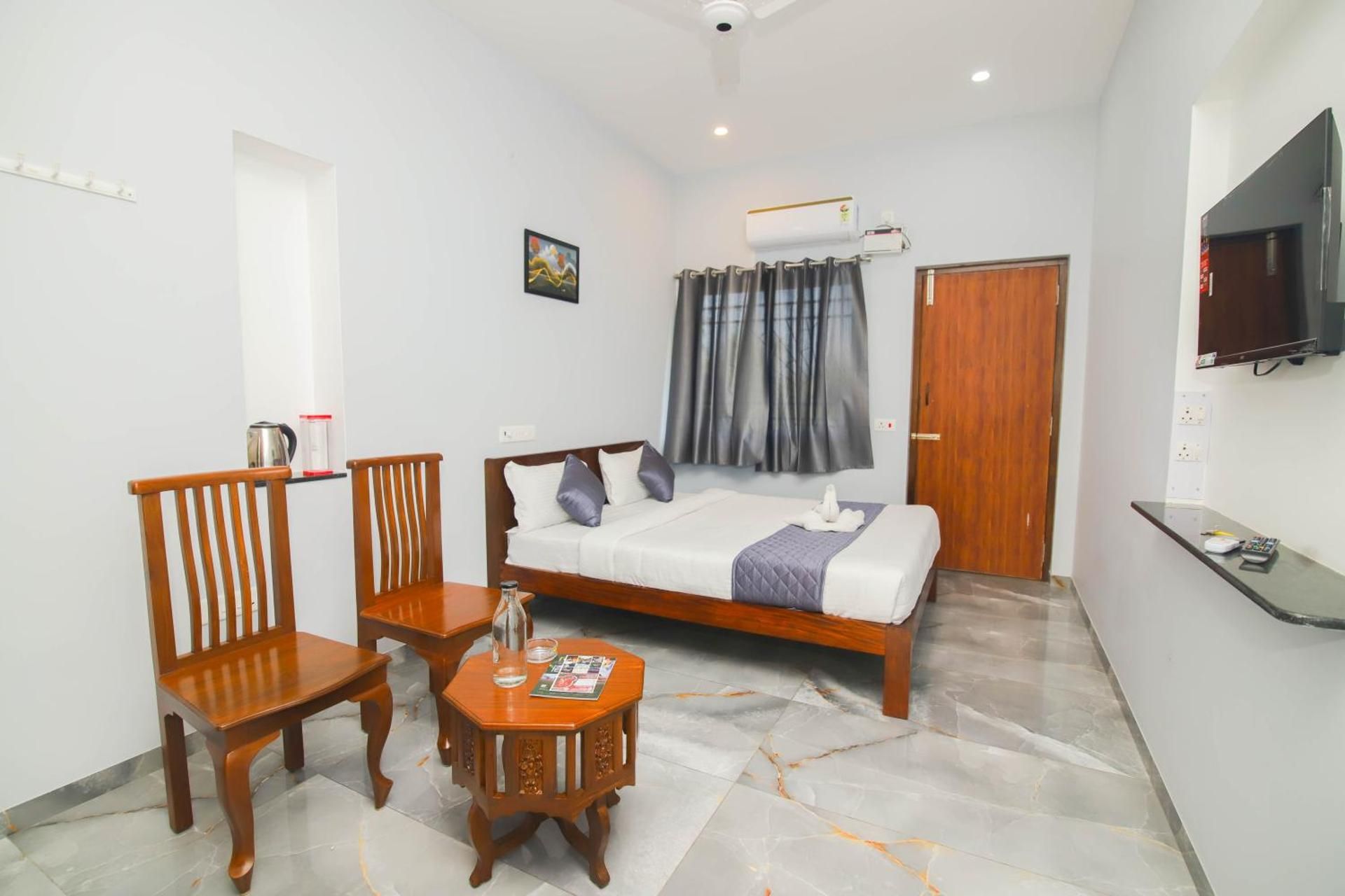 Sk Grand Villa, Heritage Inn Premium Room - 2 Adults with 1 Child 2