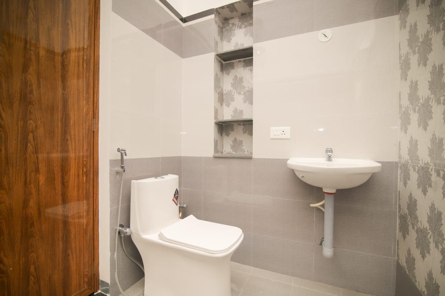 Sk Grand Villa, Heritage Inn Premium Room - 2 Adults with 1 Child 3