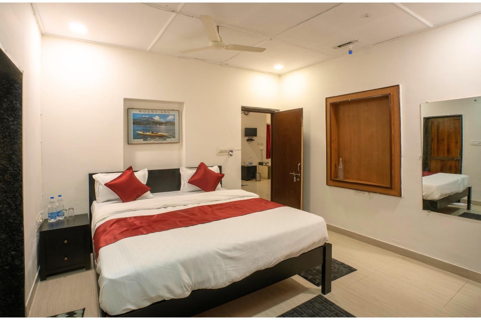 Green Valley Resort by Dev Villa Room King Bed