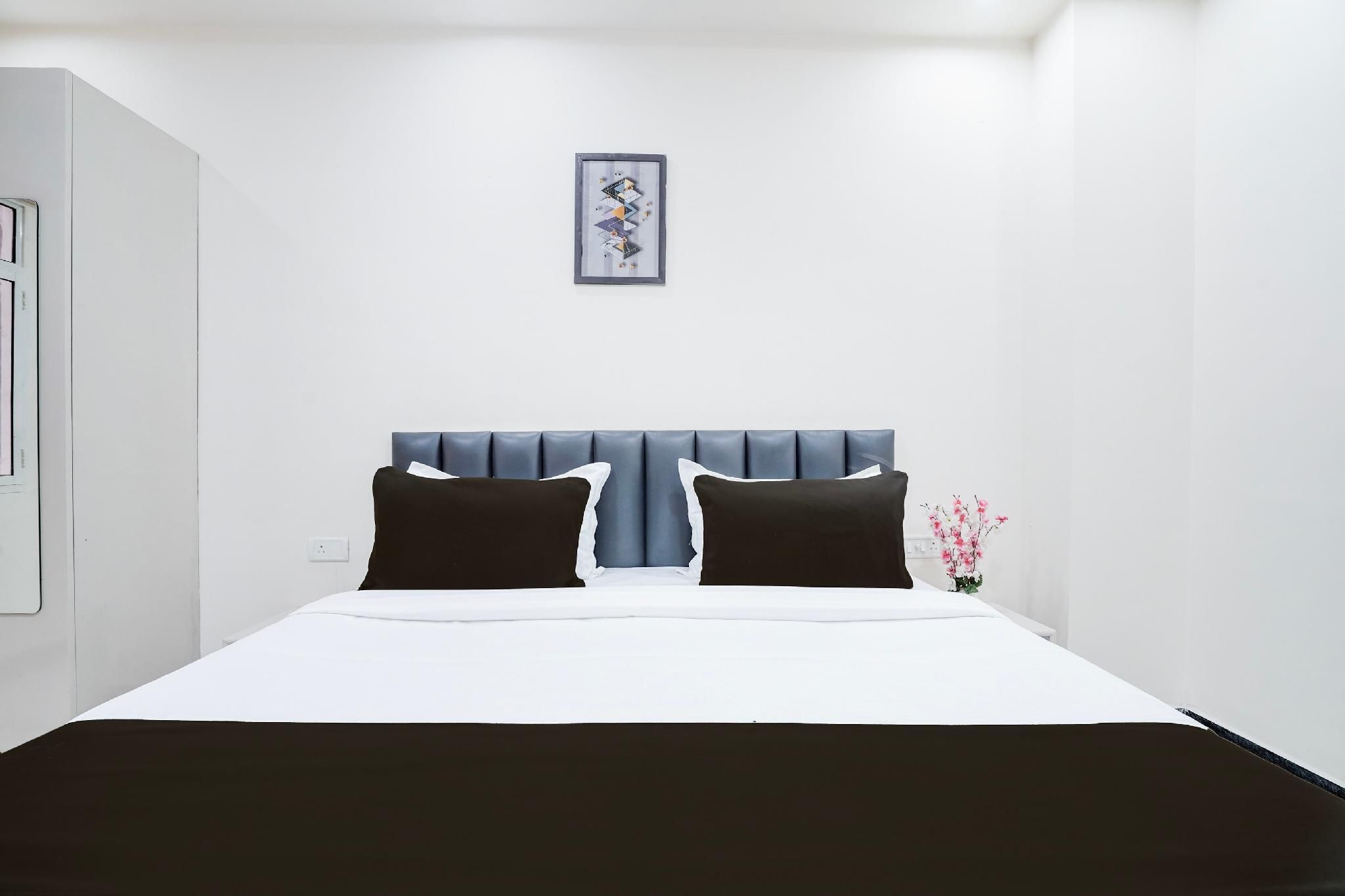 Collection O Kiran Path Formerly The Tulip Prime Stays
