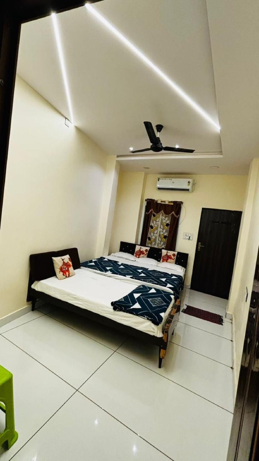 Deluxe Air Conditioning Room