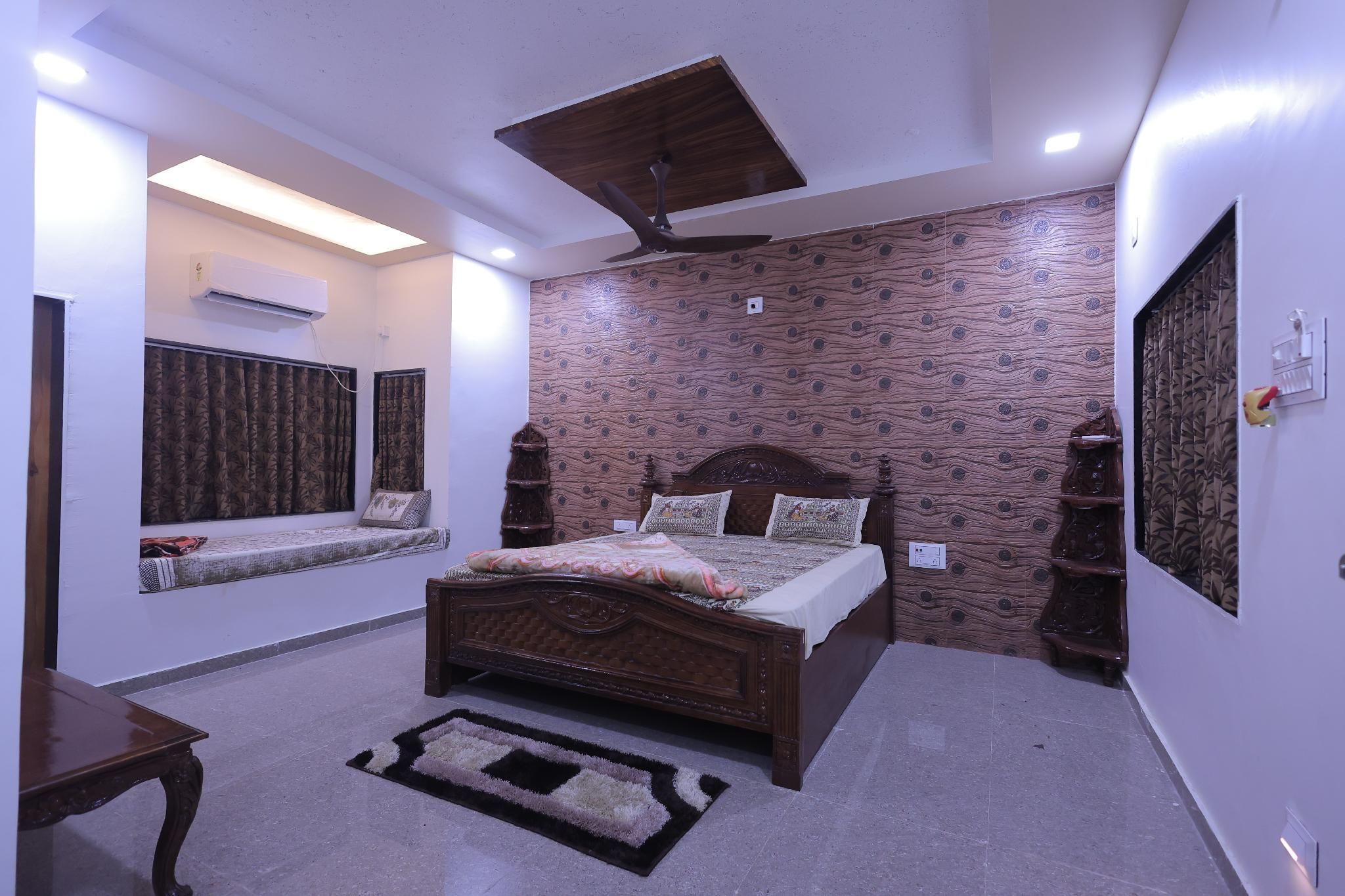 MARUTI RESORT & VILLA'S Suite with Private Plunge Pool