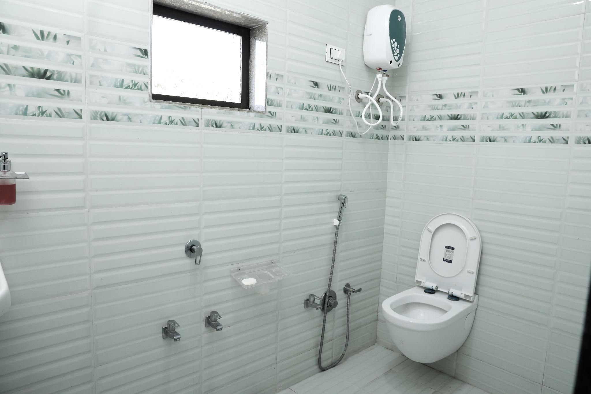 MARUTI RESORT & VILLA'S Forest Suite 3