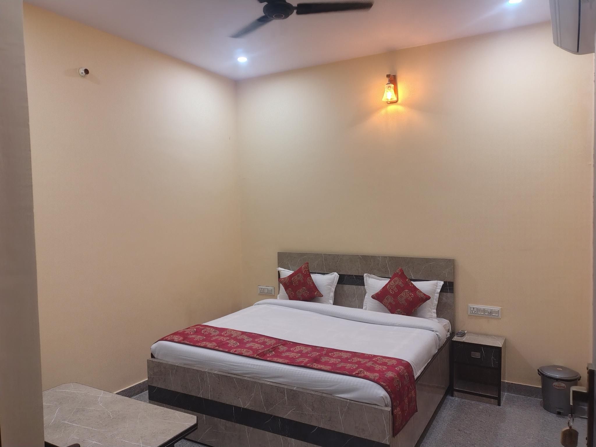 Sitaram Bagh Ranthambore hotel Standard Room 2