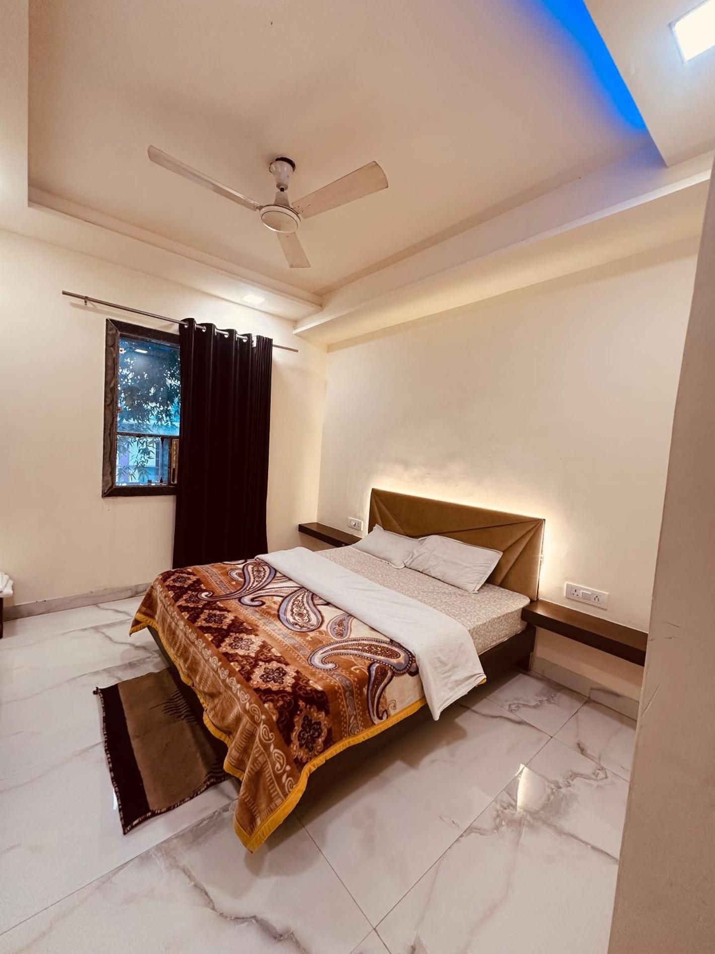 Taj Castle Guest House Budget Double Room 2