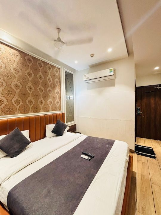 Hotel Meritus Inn Ahmedabad Deluxe Room 2