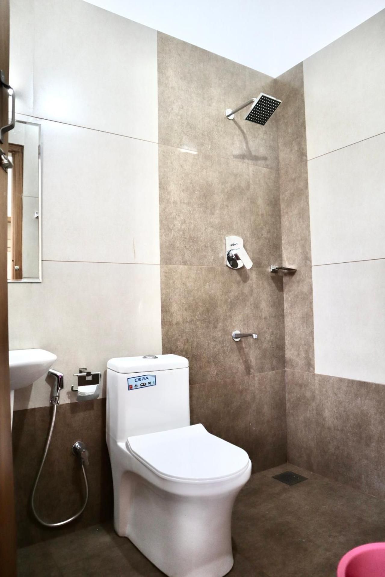 Choice Beach House Double Room with Private Bathroom 3