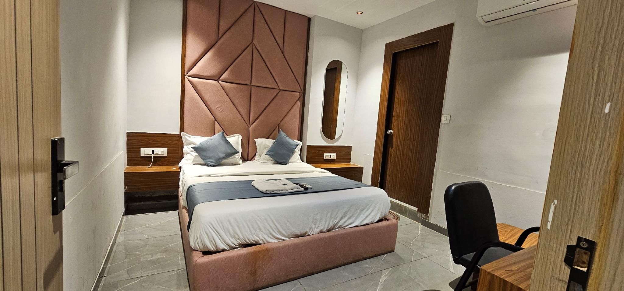 Hotel Royal Look Deluxe