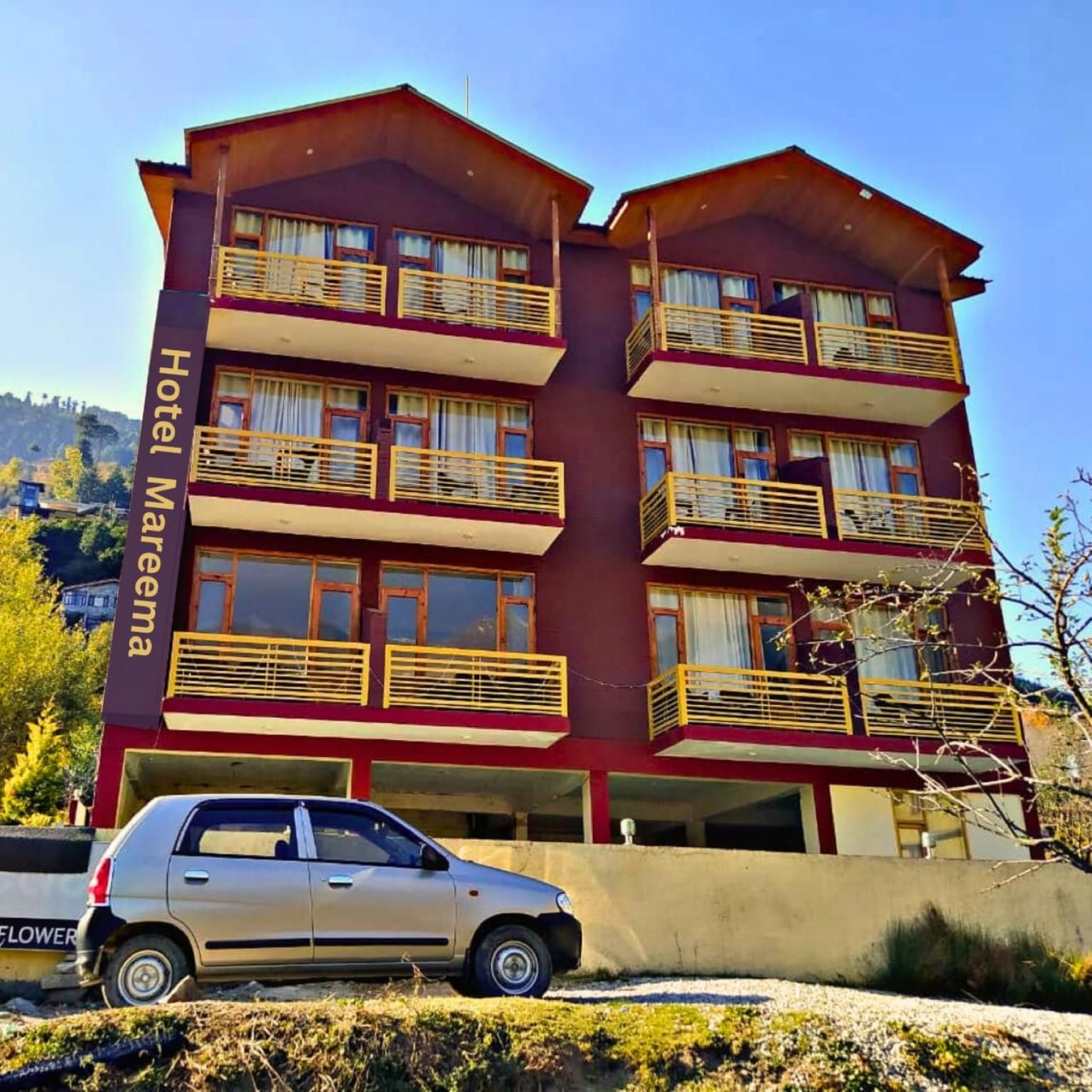 Goroomgo Mareema Non Veg Hotel Manali