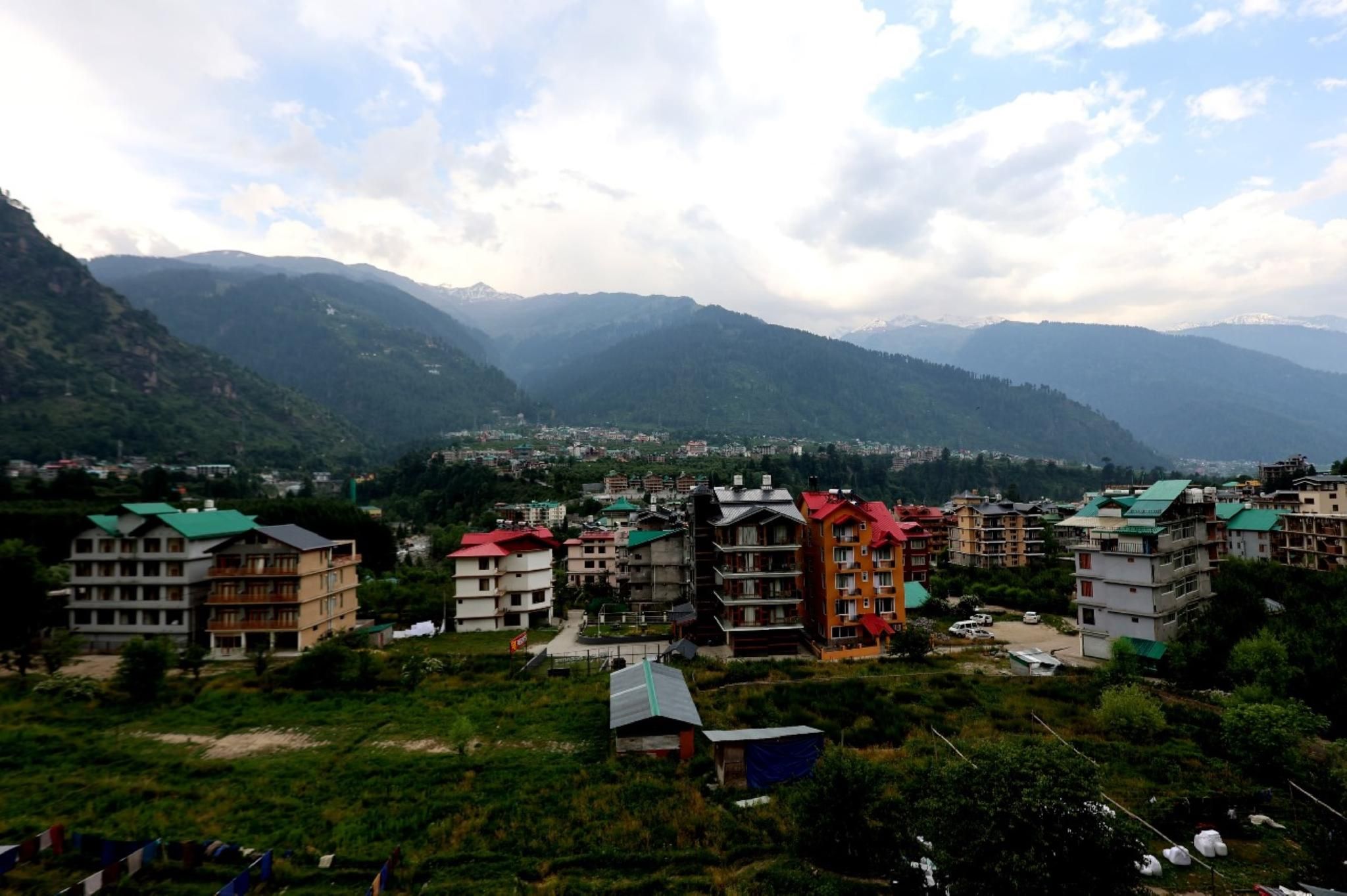 Goroomgo Mareema Non Veg Hotel Manali