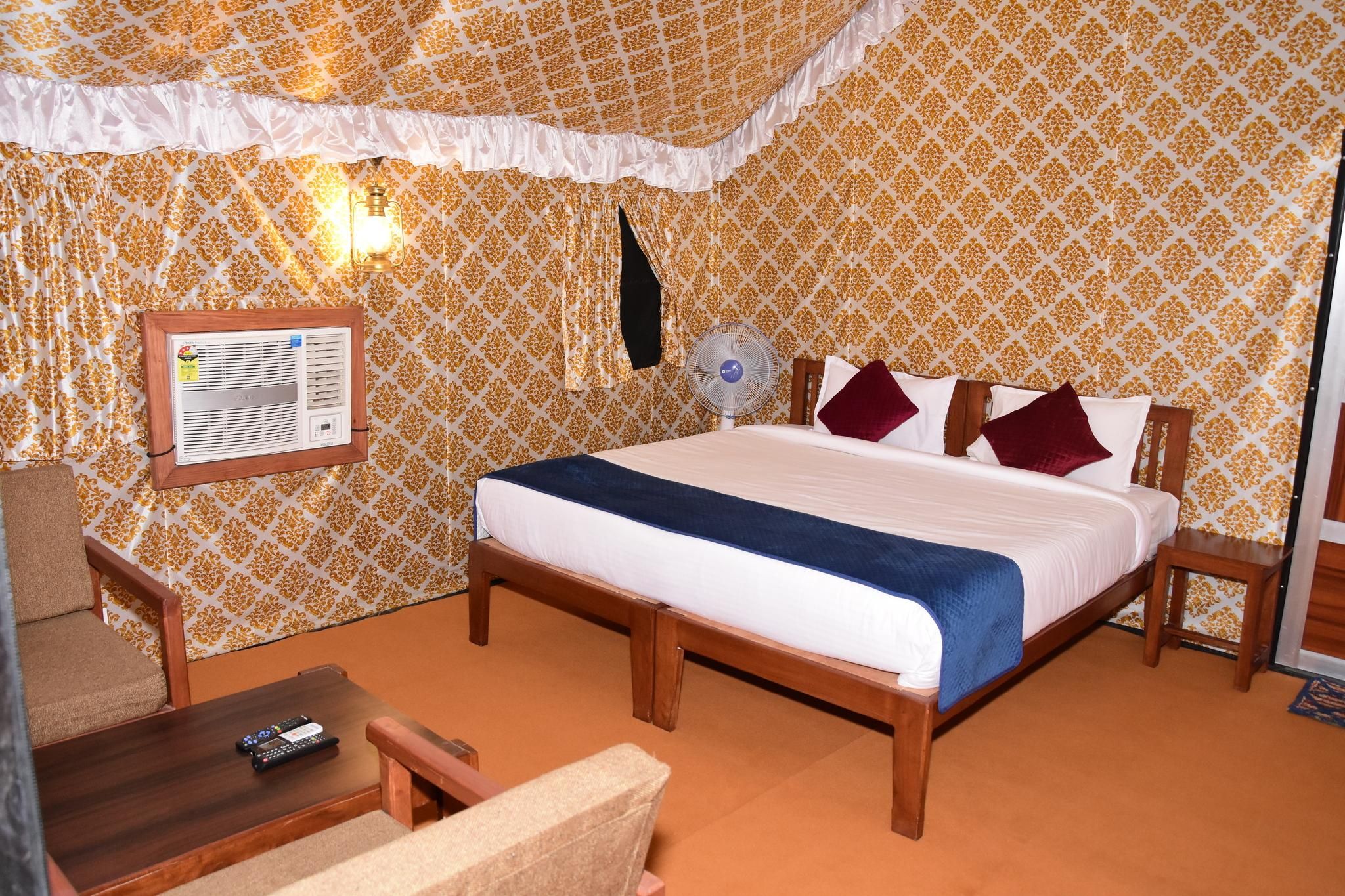 Pritampalace the nature camp  Deluxe Room