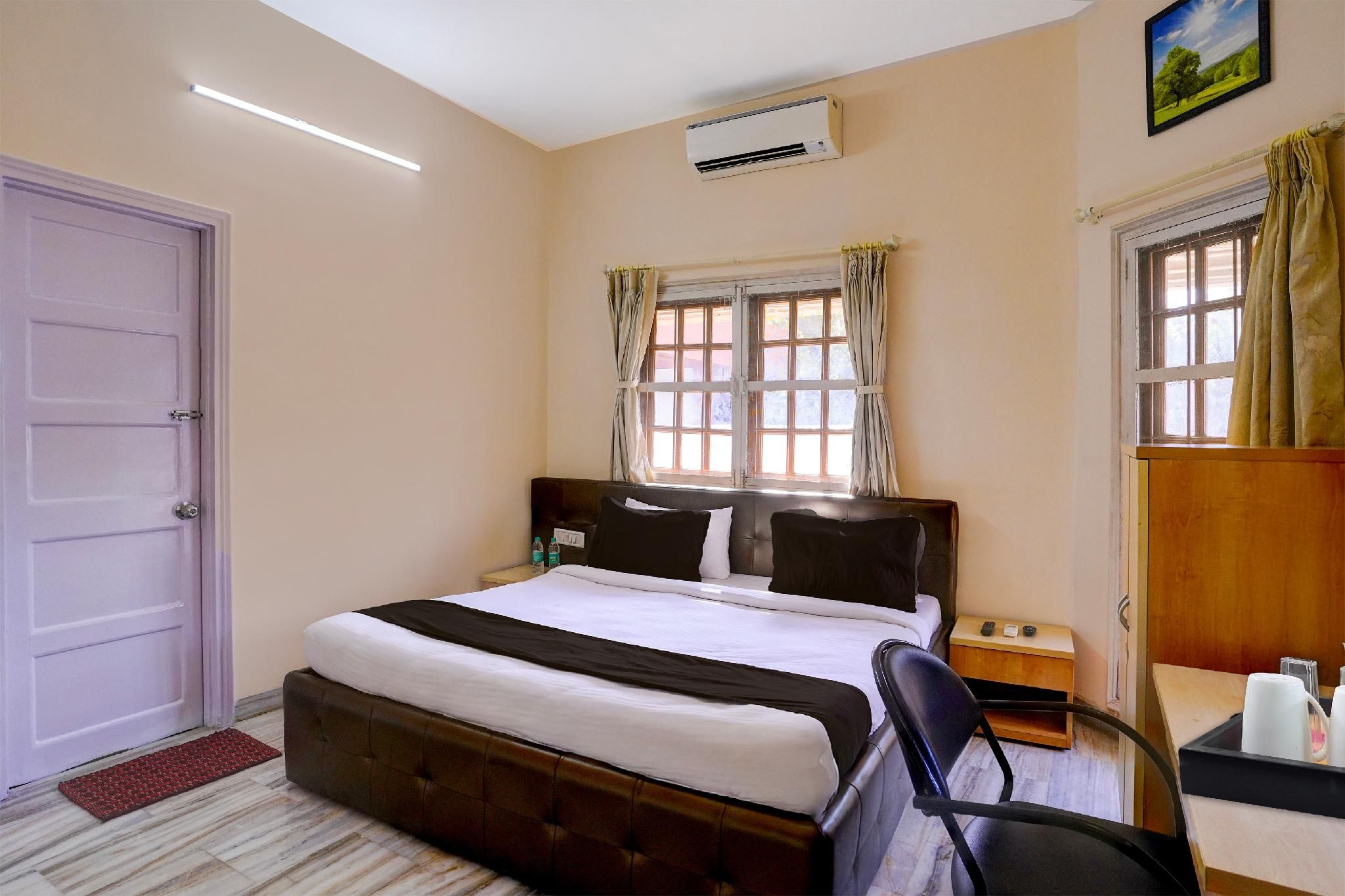 Deluxe Double or Twin