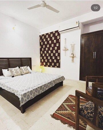 SOLANKI farms & Pool Villa Garden fully private .