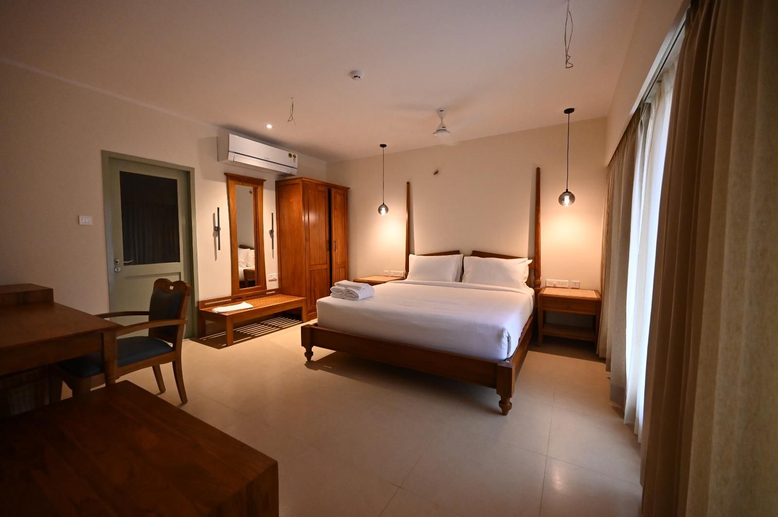 Paddy View Luxury Villa with Balcony