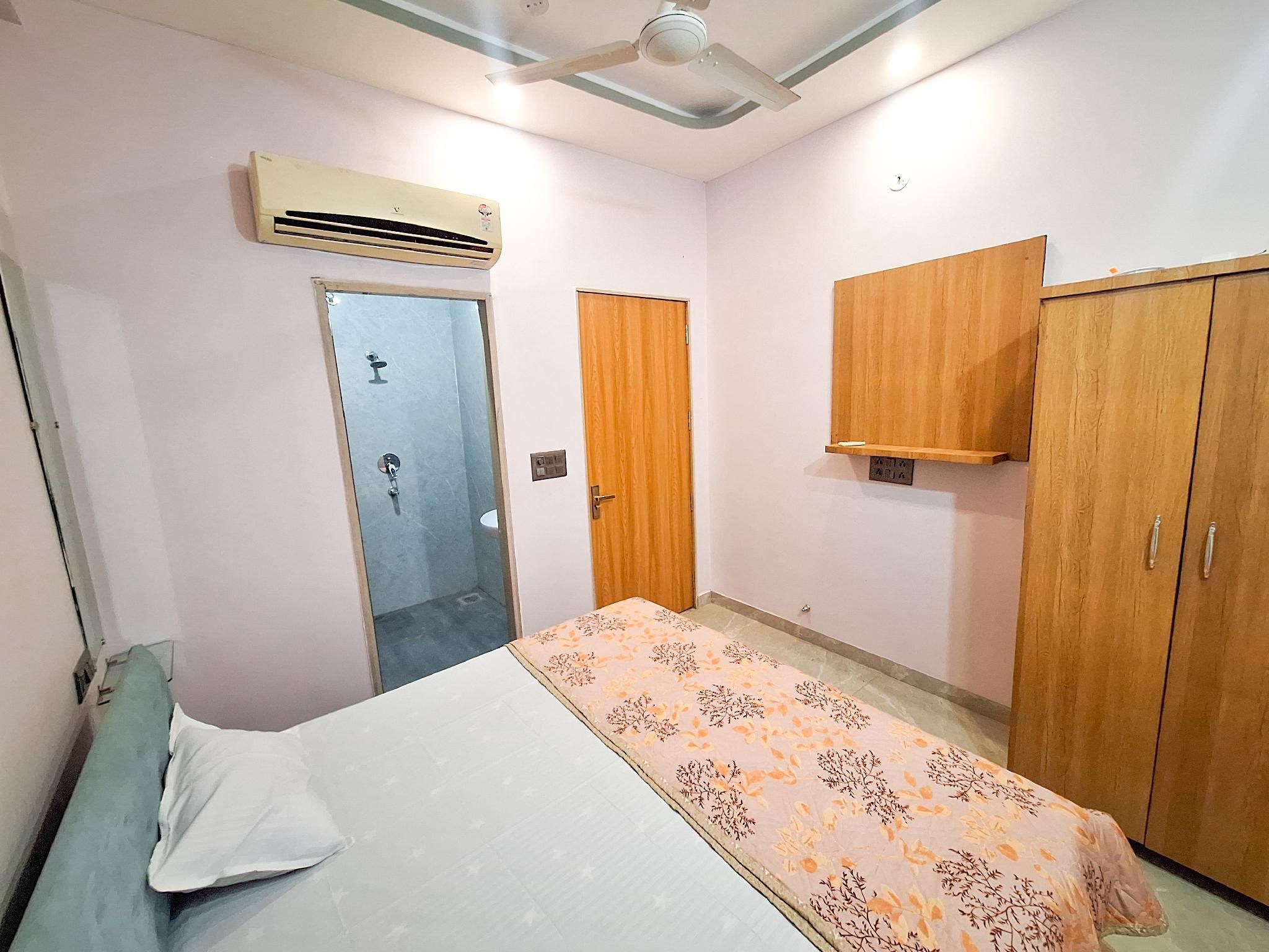 Shivang Homestay Family Deluxe 2