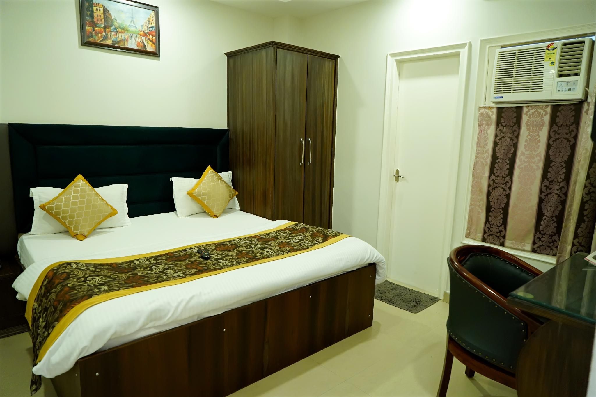 Hotel The Royal Placid Standard Room 3