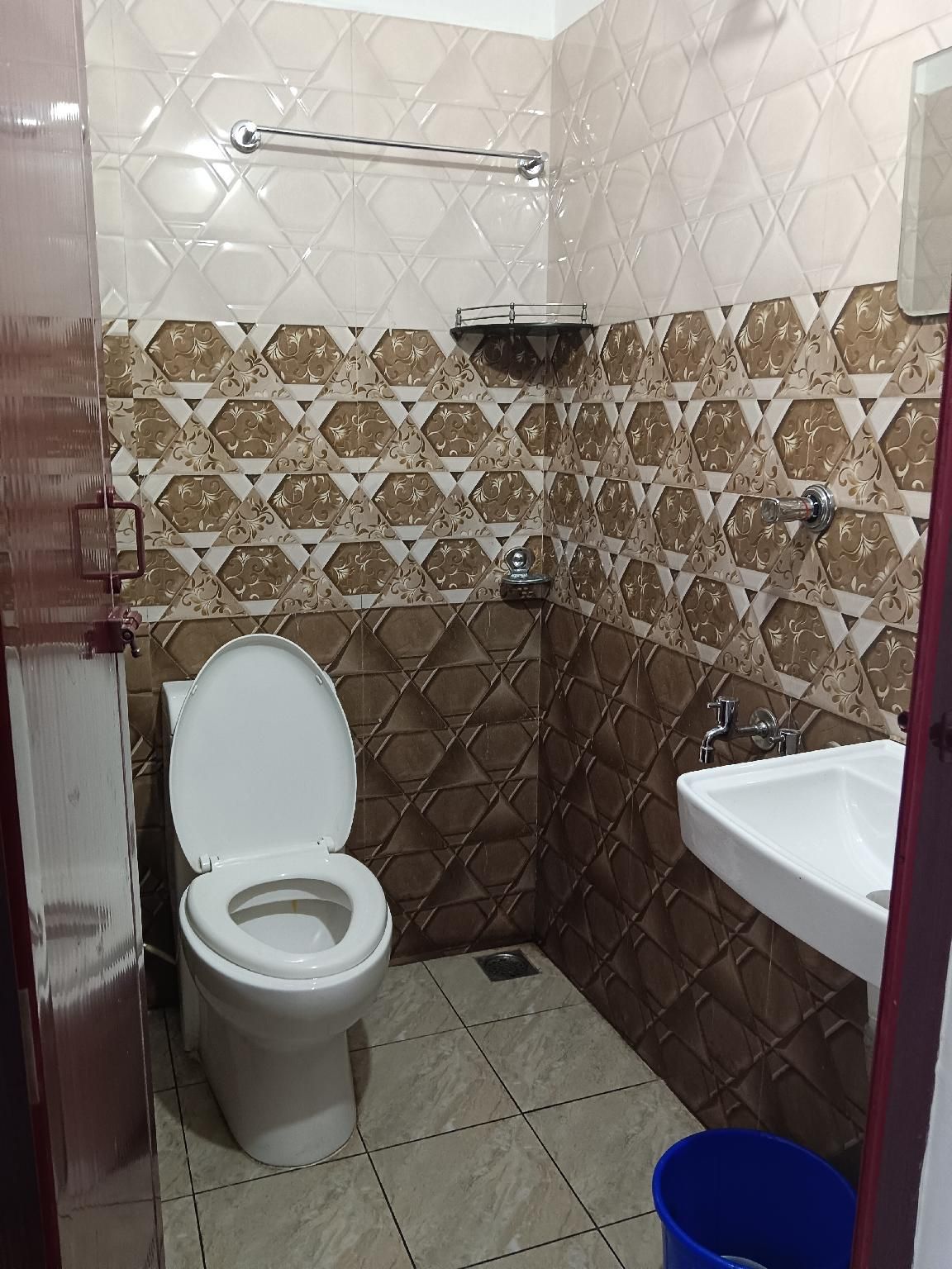 Hill View Hotel and Lodging  Standard Room 2