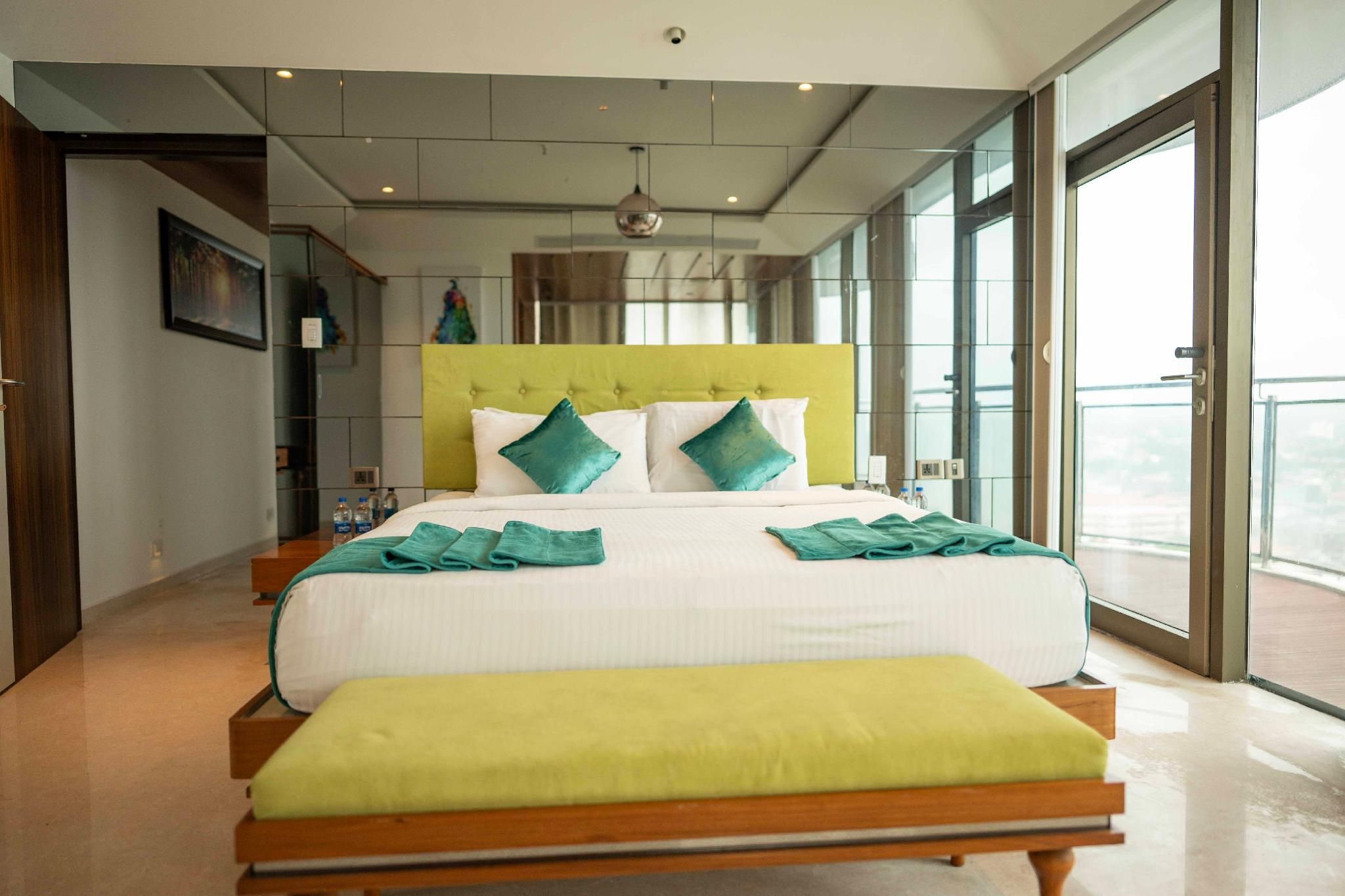 MARINE DRIVE BEACH FRONT PENTHOUSE by NIOTEL Beach Front