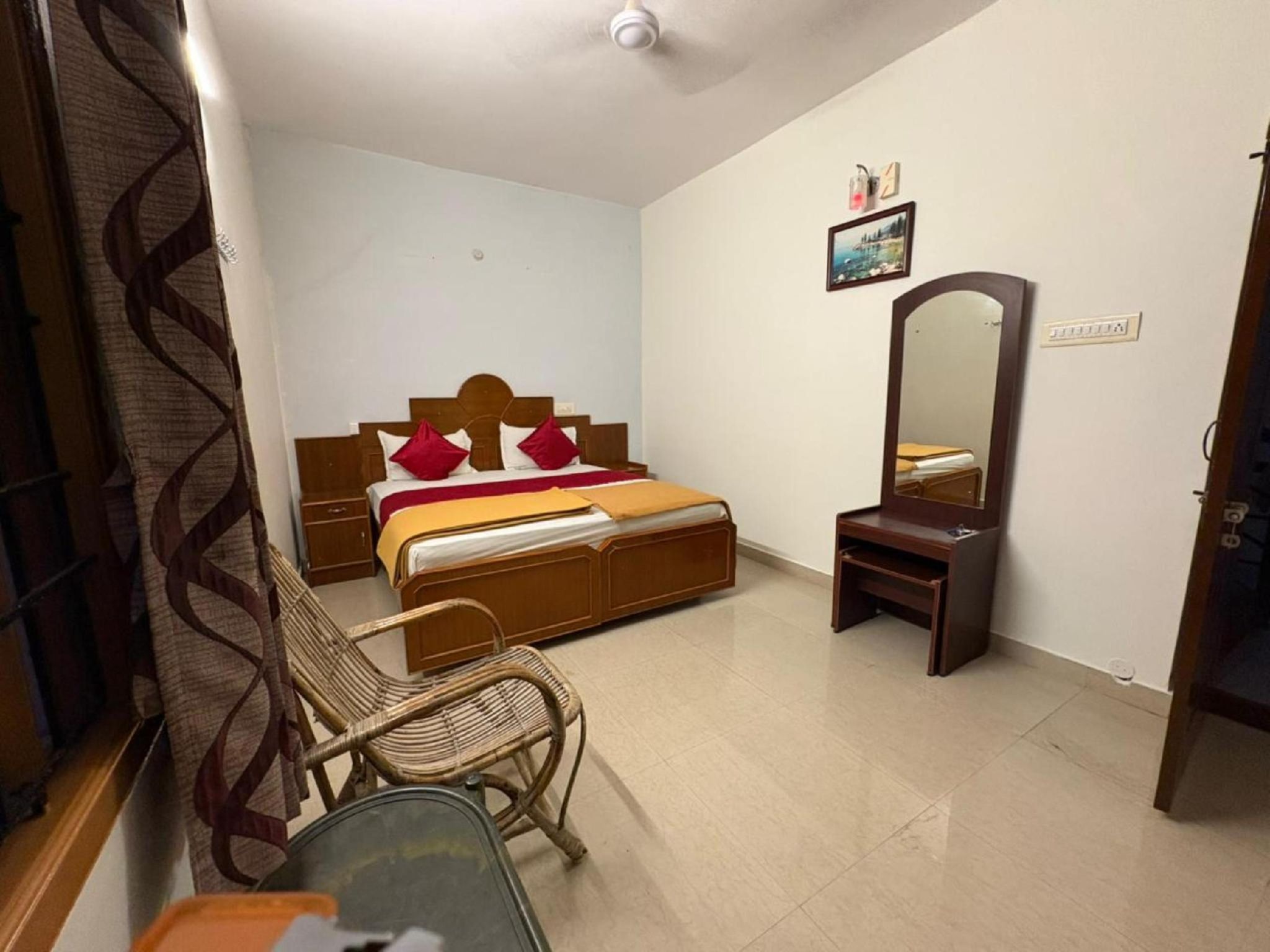 Happy View Resort  Deluxe Twin Room Type A 3