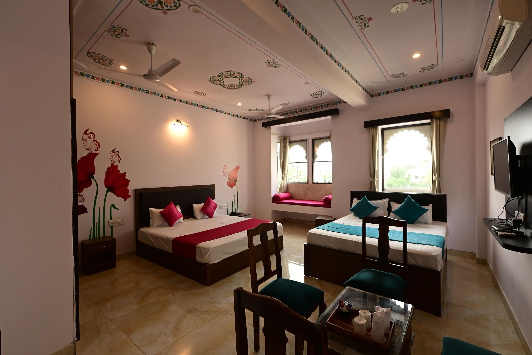 Inda Haveli with Swimming Pool Premium Family Room 3