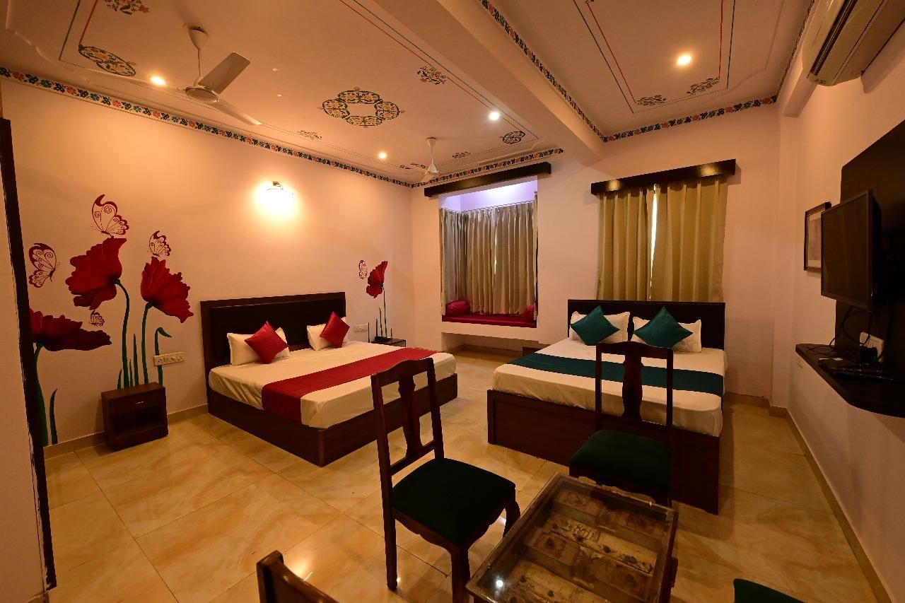 Inda Haveli with Swimming Pool Premium Family Room