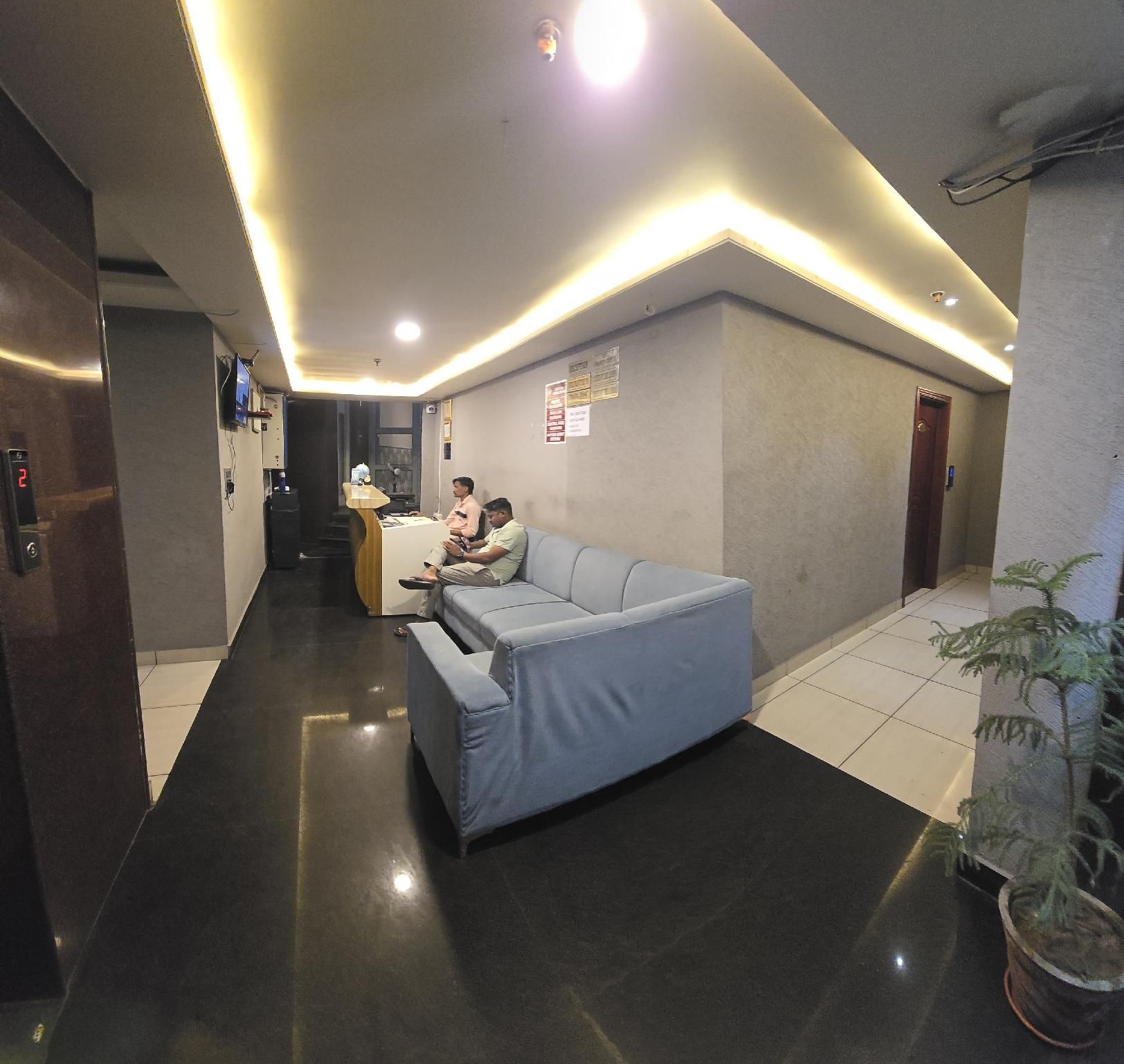 Hotel Polovictory Inn