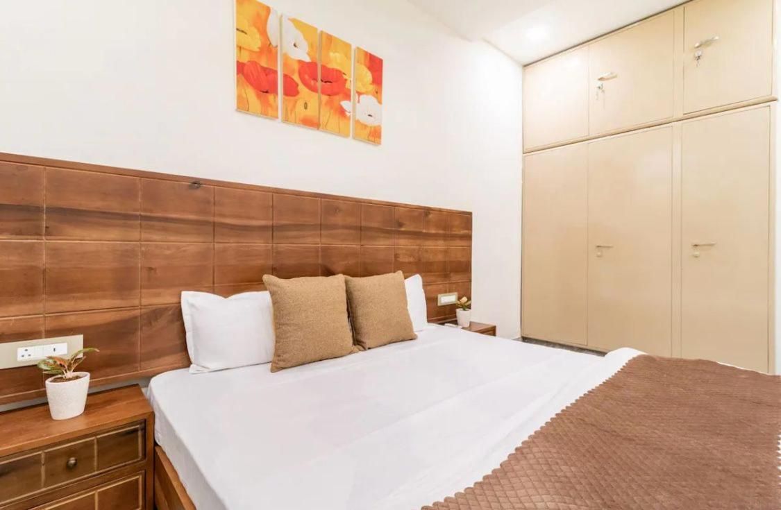 Stylish & Cozy Retreat w/ Jacuzzi | Vaishali Nagar Apartment 4