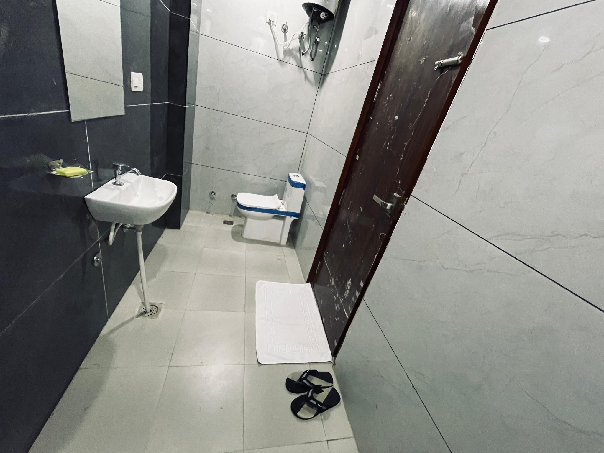 HOTEL SUN (A UNIT OF THC GROUP) Super Deluxe 2