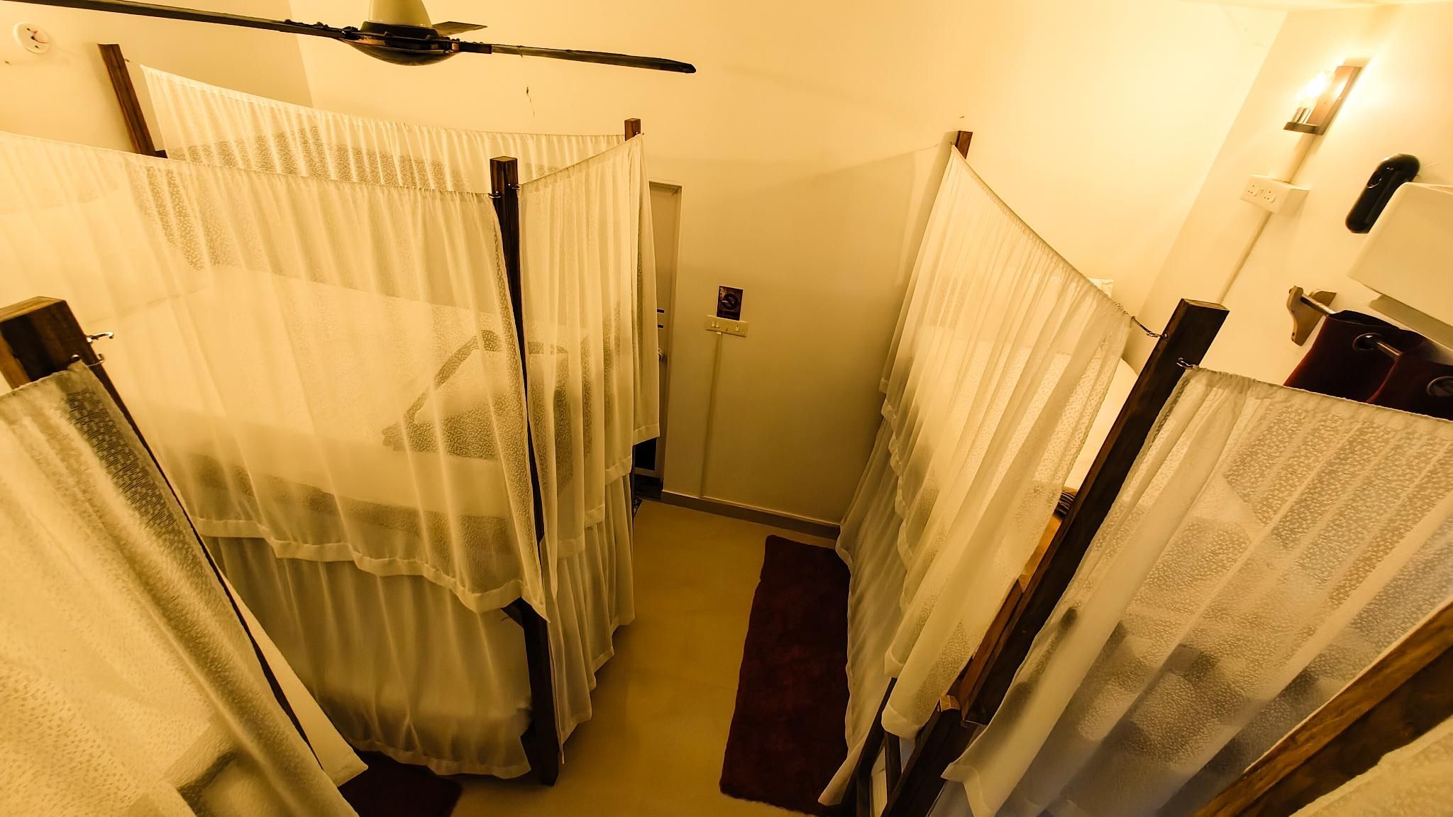 Sky's Surf Hostel Bed in 6 Bed Mixed Dormitory 2