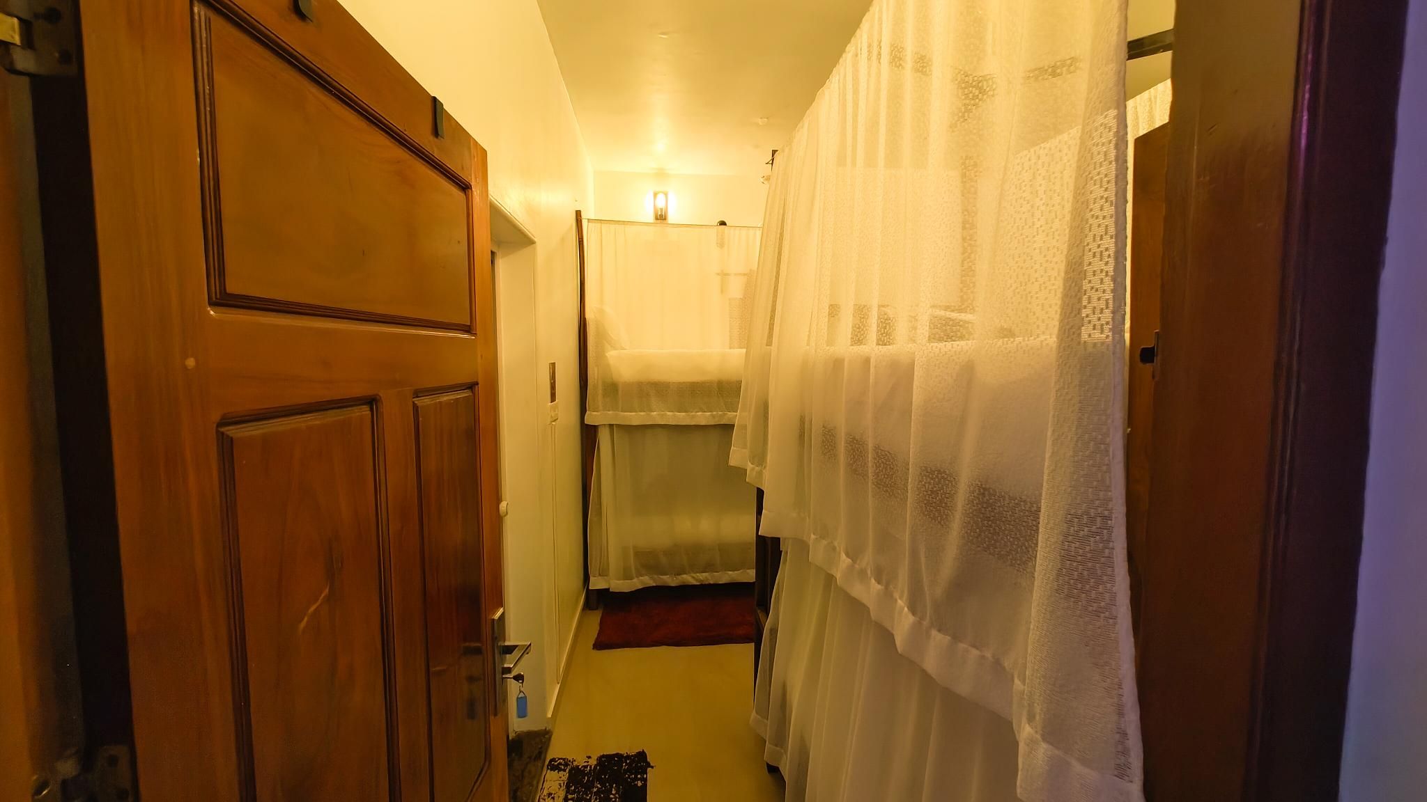 Sky's Surf Hostel Bed in 6 Bed Mixed Dormitory 3