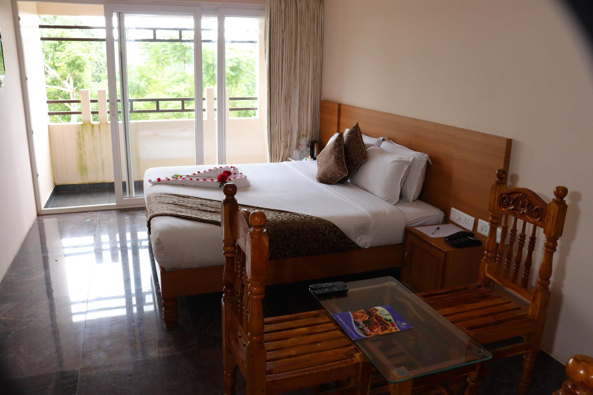 ACK Palacce Inn - Yercaud Supreme Room 3