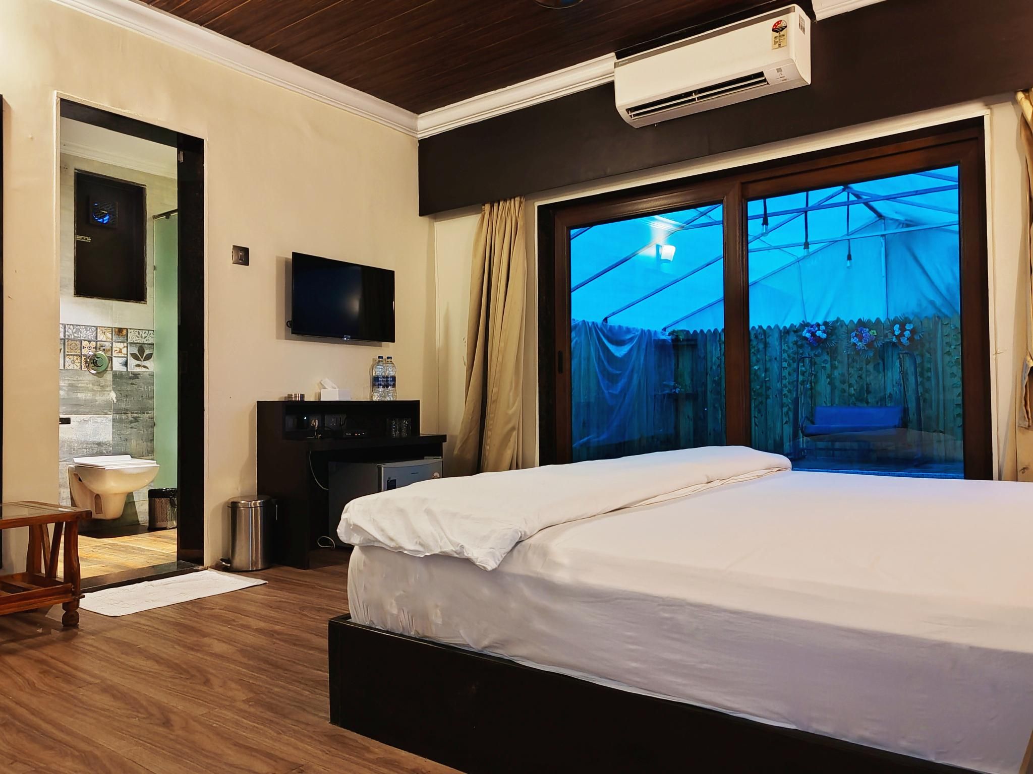 Deluxe Room with Private Pool