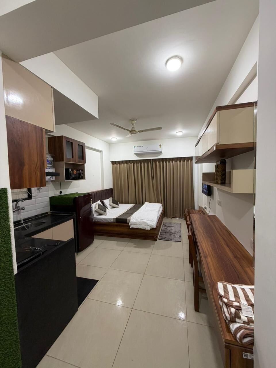 The City Nest - Modern Studio