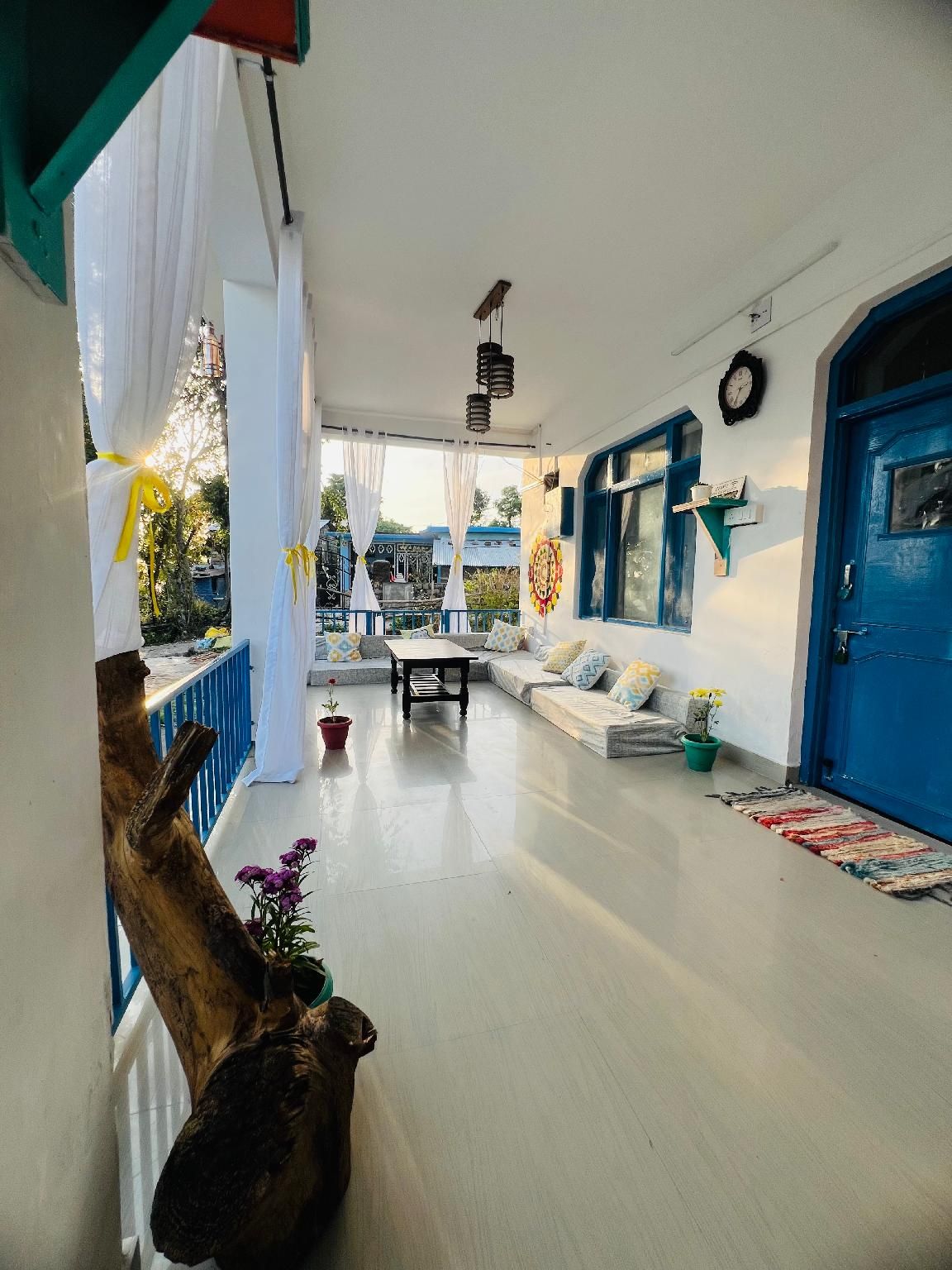 Shared lounge/TV area