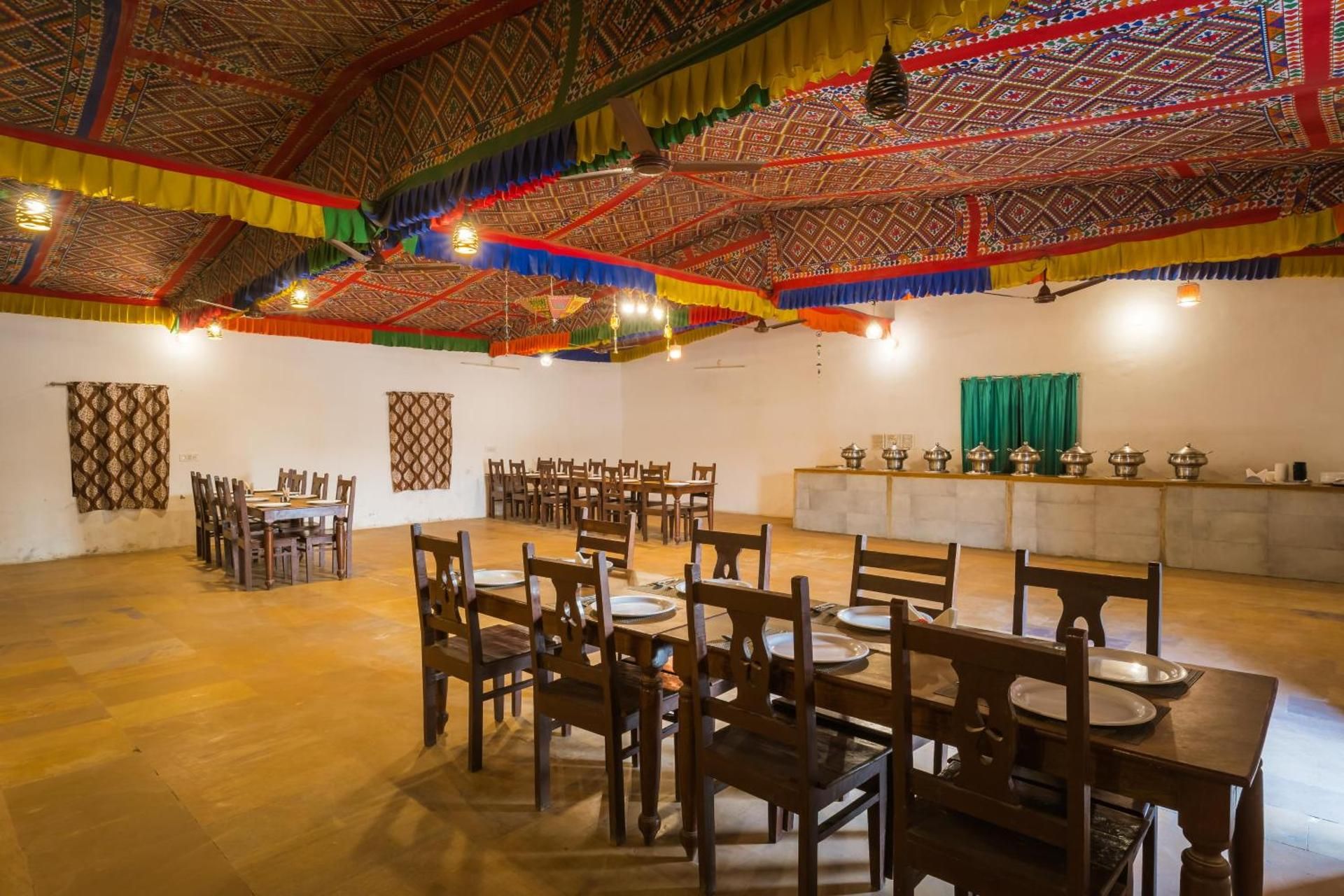 Food & Dining