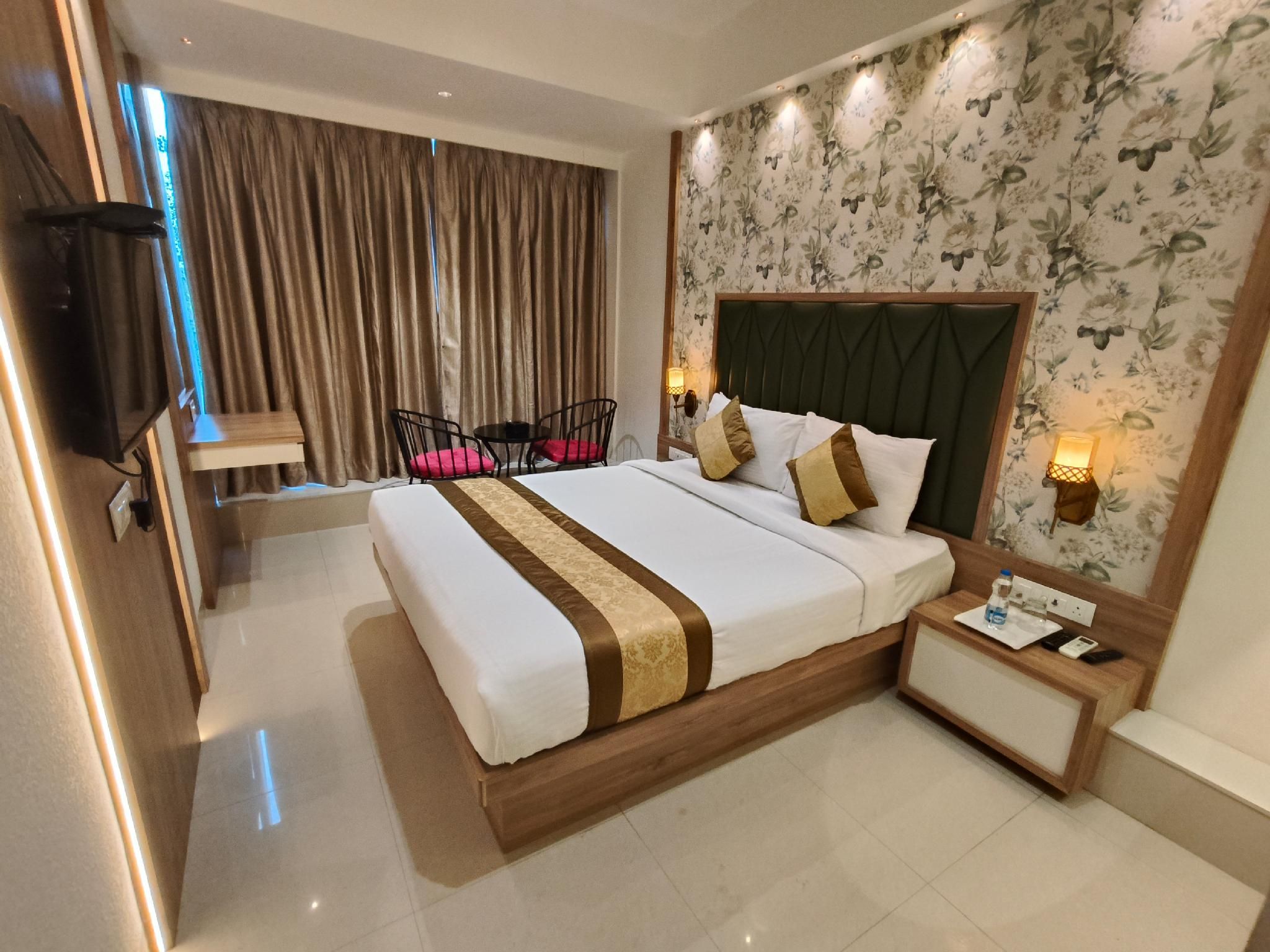 Melody Boutique Hotel Thane Super Deluxe AC