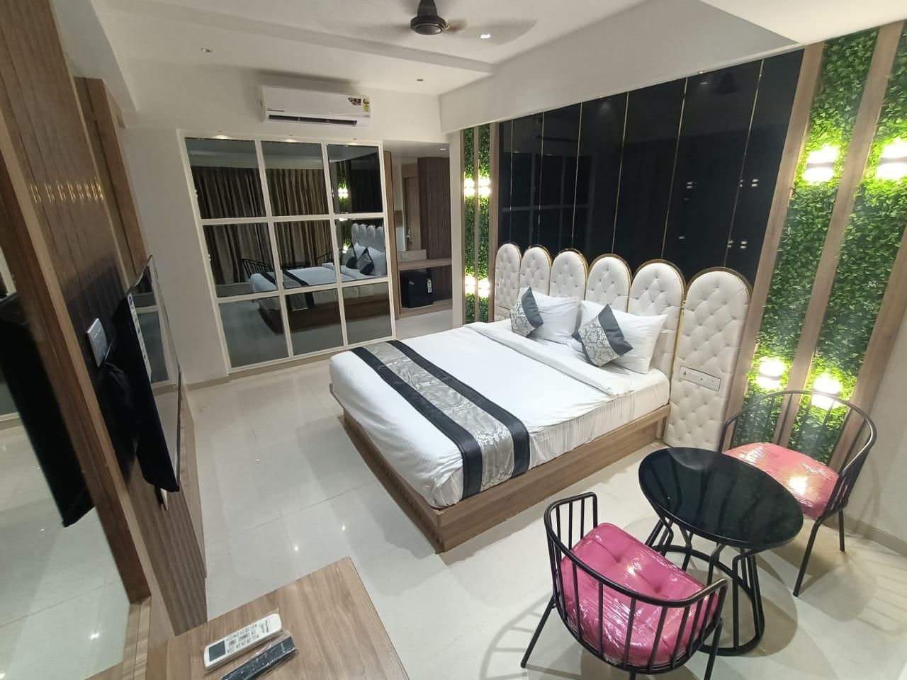 Melody Boutique Hotel Thane Execuitve Suite