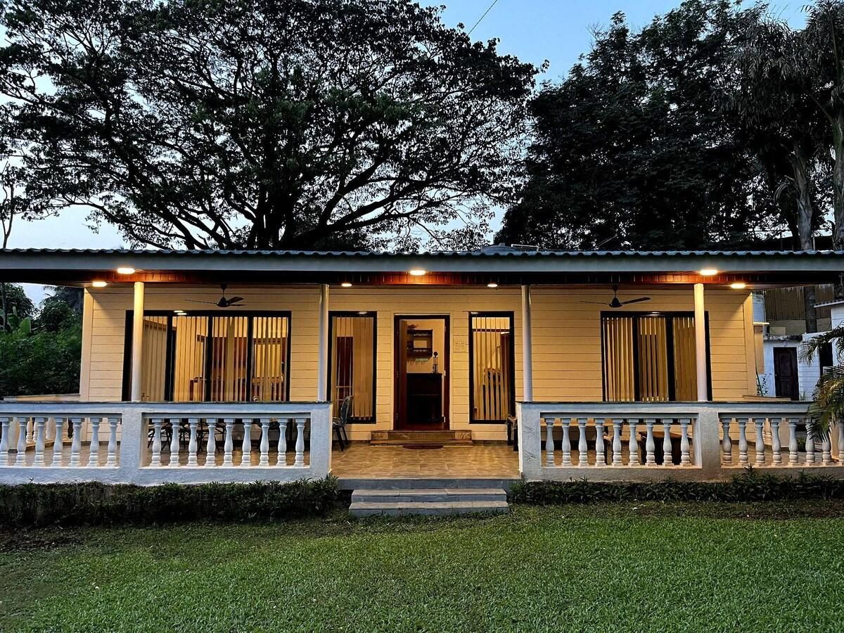 Verandah Aanchal @Madh 2Bhk Villa With Common Pool