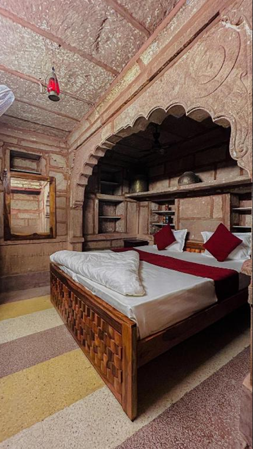 BlaBla Hostel Budget Double Room 2